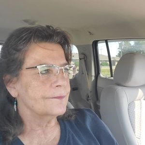 Meet your Posher, Sharon